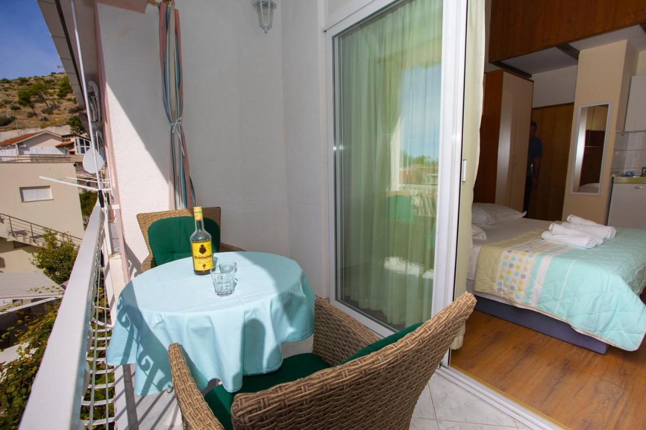 Apartmani Miki Podgora Kültér fotó