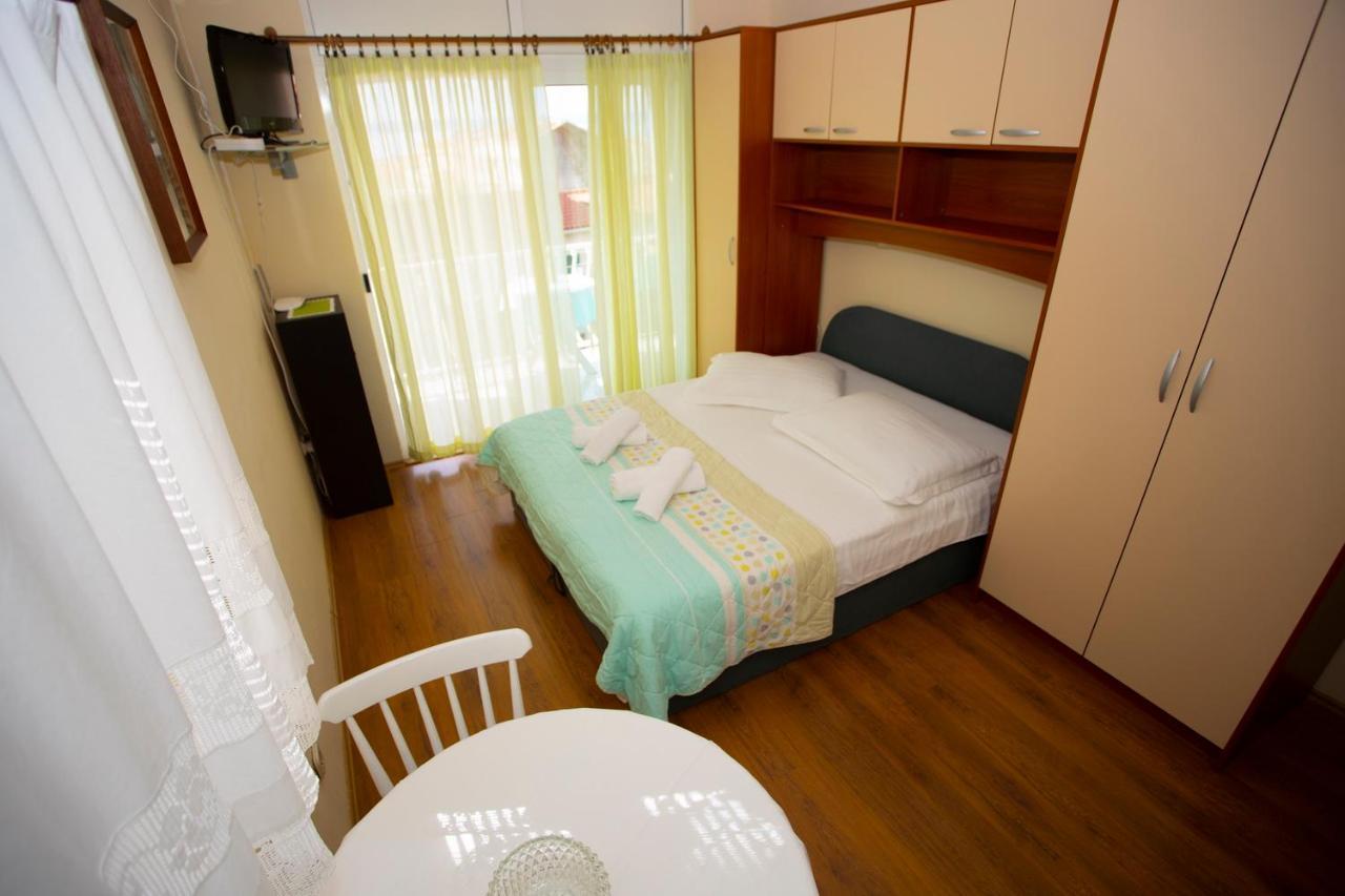 Apartmani Miki Podgora Kültér fotó