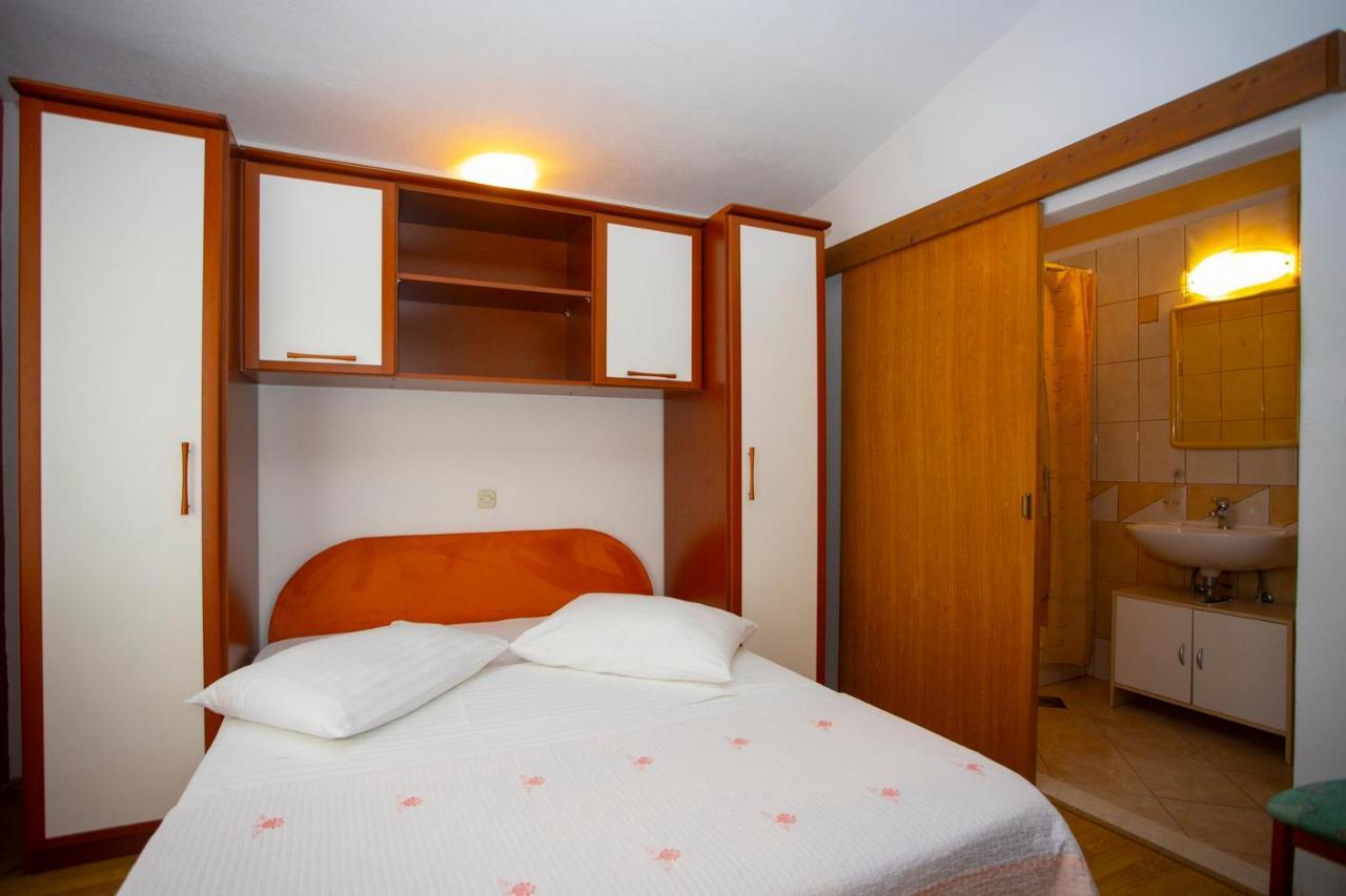 Apartmani Miki Podgora Kültér fotó